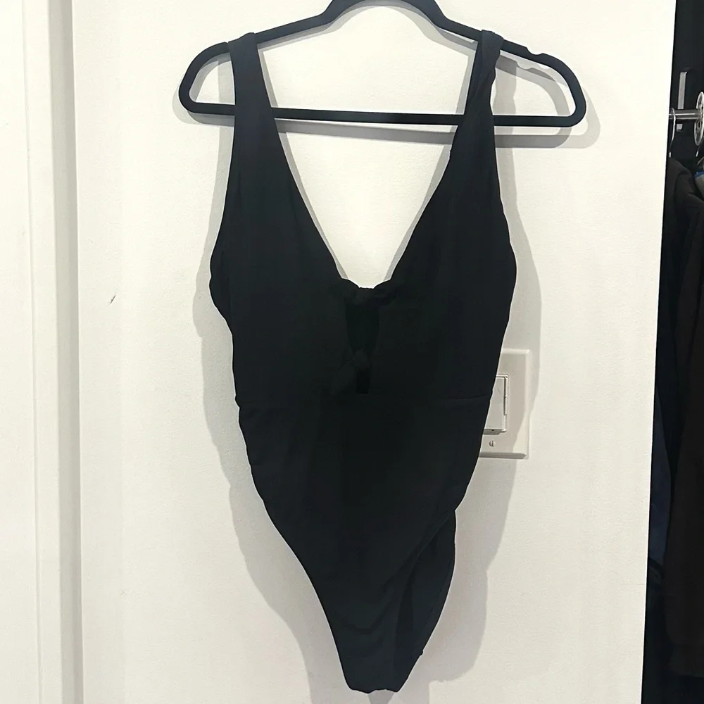 Robin Piccone Women's Black Plunge Knot-Front One-Piece Swimsuit Size 10